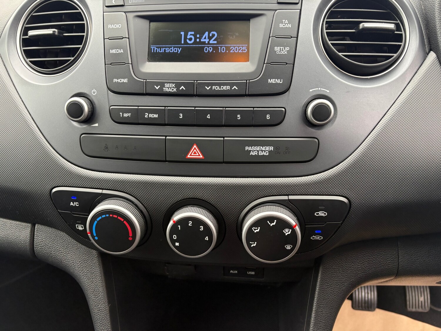 Used Hyundai i10 2017 for sale - 76257499: Photo 18