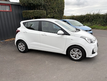 2017 (17) - 1.2 SE 5dr