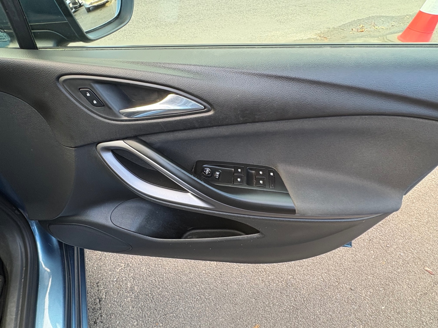 Used Vauxhall Astra 2017 for sale - 76379610: Photo 11