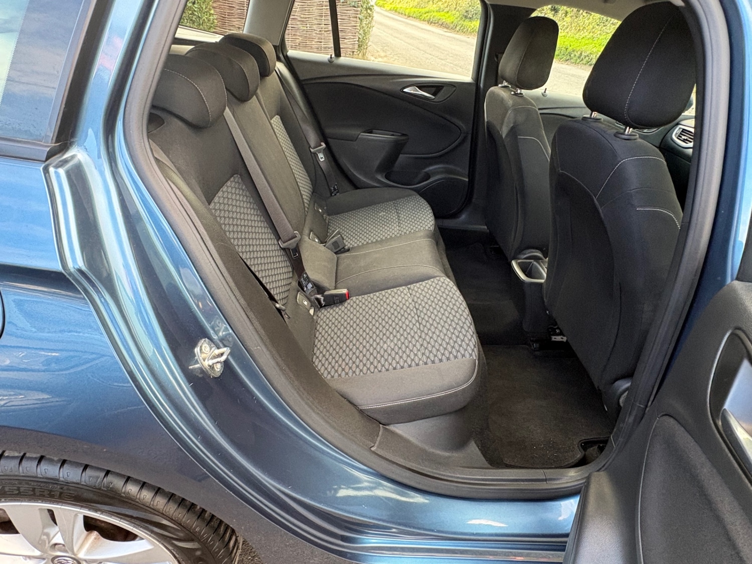 Used Vauxhall Astra 2017 for sale - 76379610: Photo 12