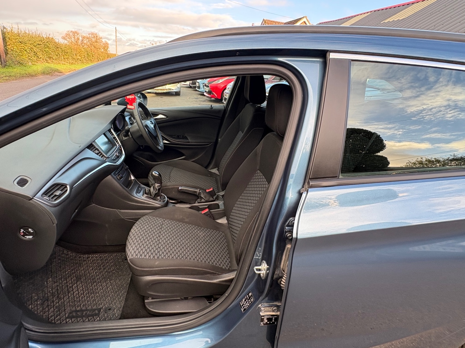 Used Vauxhall Astra 2017 for sale - 76379610: Photo 18