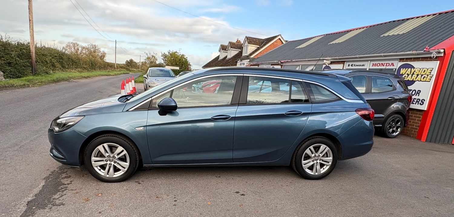 Used Vauxhall Astra 2017 for sale - 76379610: Photo 3