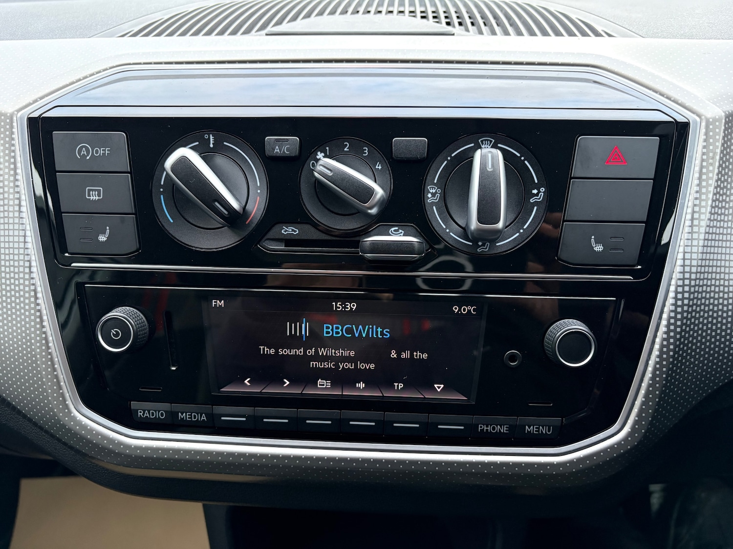 Used Volkswagen up! 2016 for sale - 77264220: Photo 19