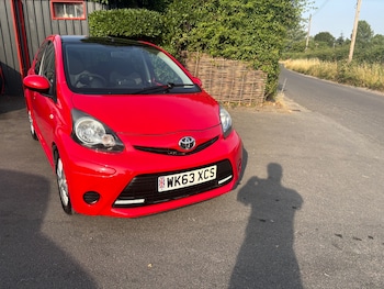 Used Toyota AYGO 2013 for sale - 79327669: Photo