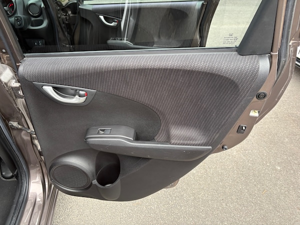 Used Honda Jazz 2015 for sale - 76267588: Photo 11