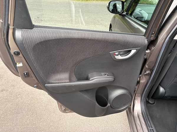 Used Honda Jazz 2015 for sale - 76267588: Photo 13