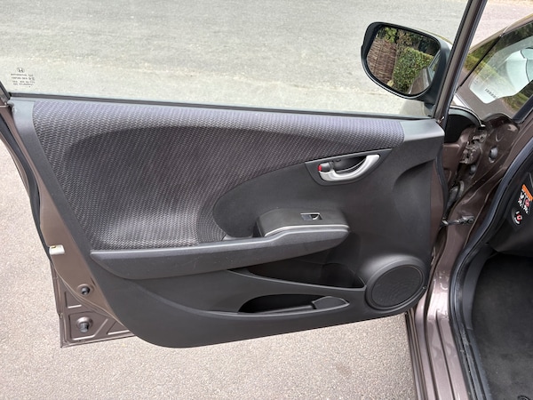 Used Honda Jazz 2015 for sale - 76267588: Photo 15