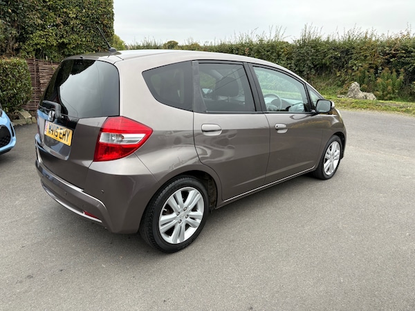 Used Honda Jazz 2015 for sale - 76267588: Photo 5