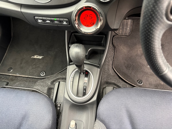 Used Honda Jazz 2015 for sale - 76267588: Photo 9