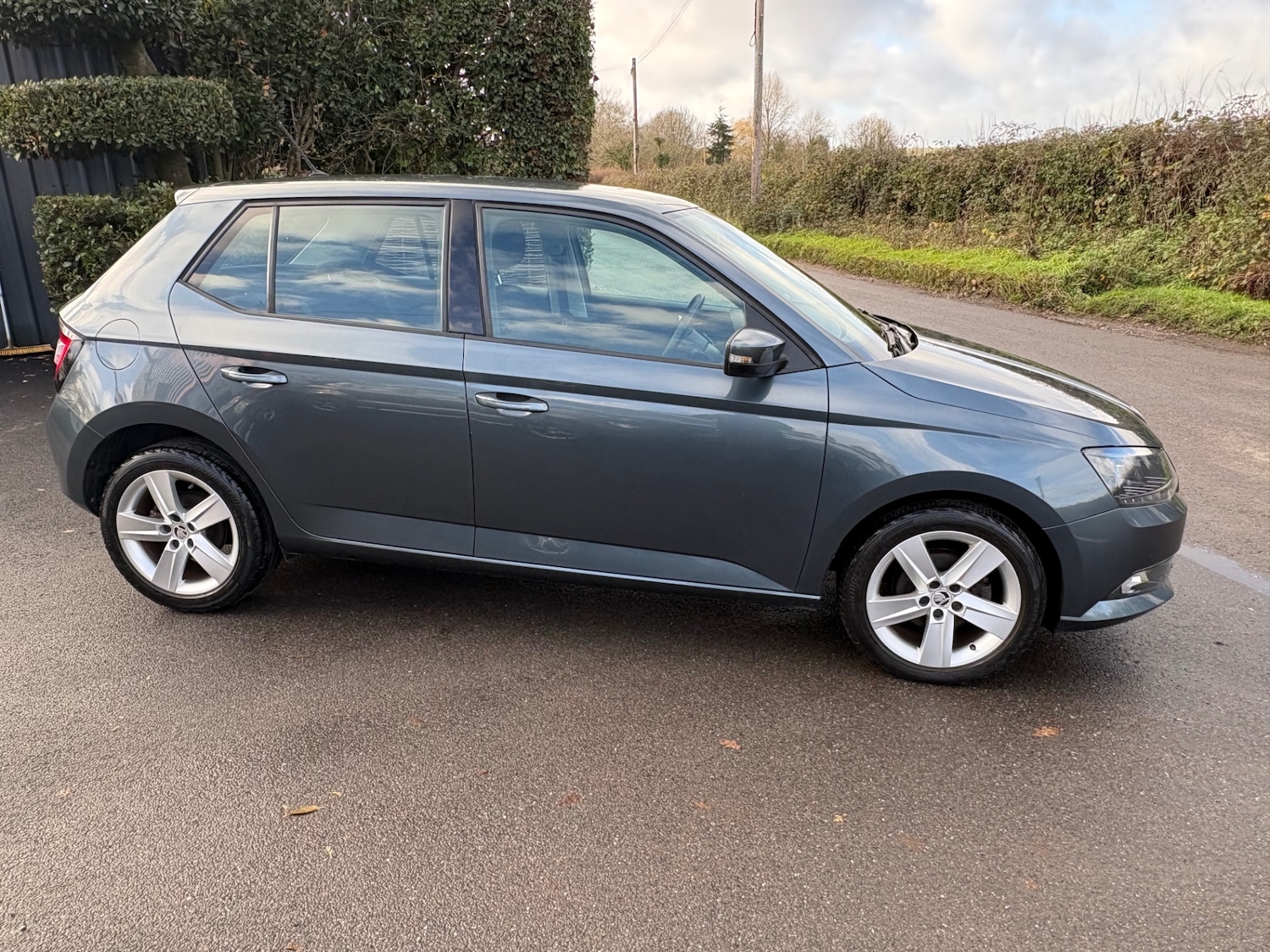 Used Skoda Fabia 2015 for sale - 76895866: Photo 2