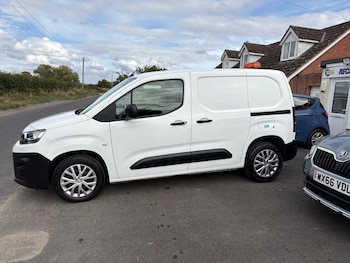 Used Citroen Berlingo 2020 for sale - 75705868: Photo