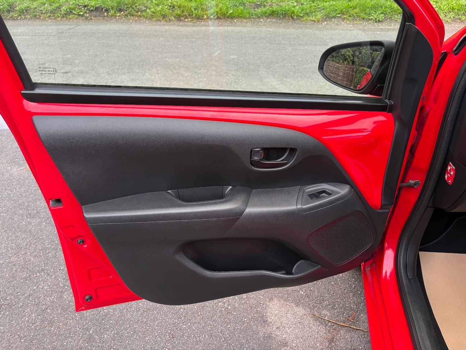 Used Toyota AYGO 2014 for sale - 75999786: Photo 12