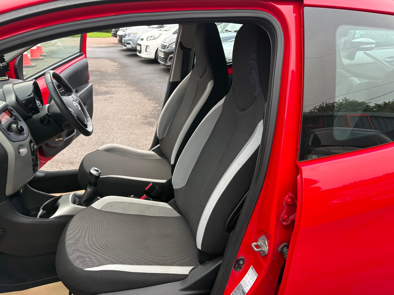 Used Toyota AYGO 2014 for sale - 75999786: Photo 13