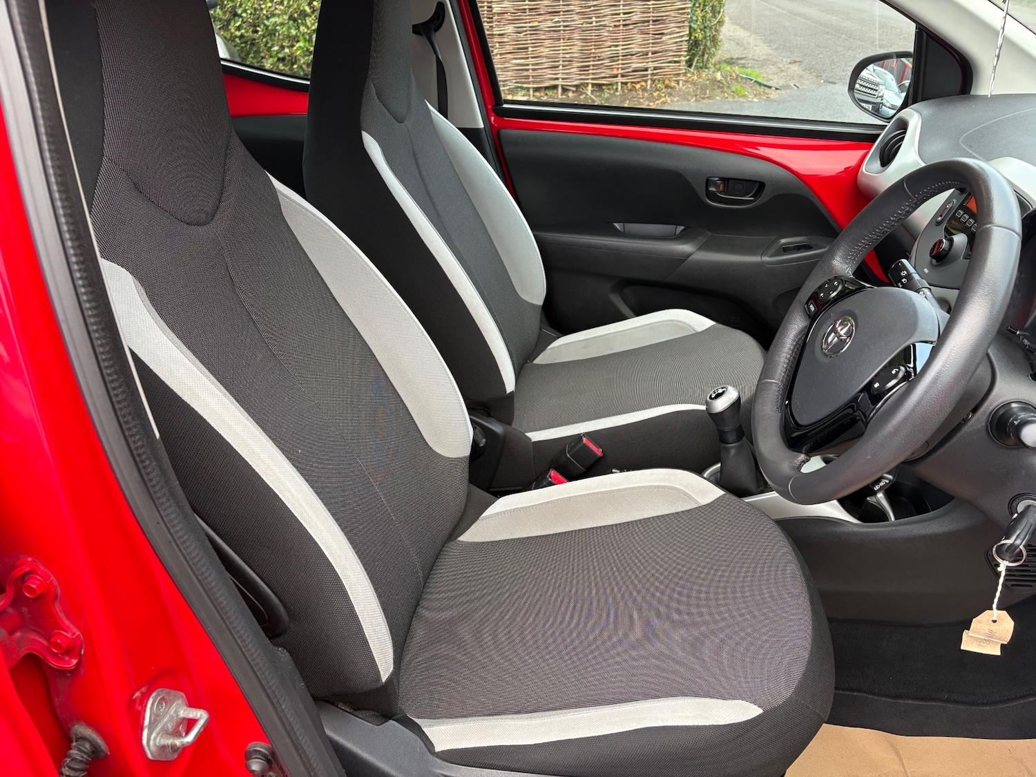 Used Toyota AYGO 2014 for sale - 75999786: Photo 4