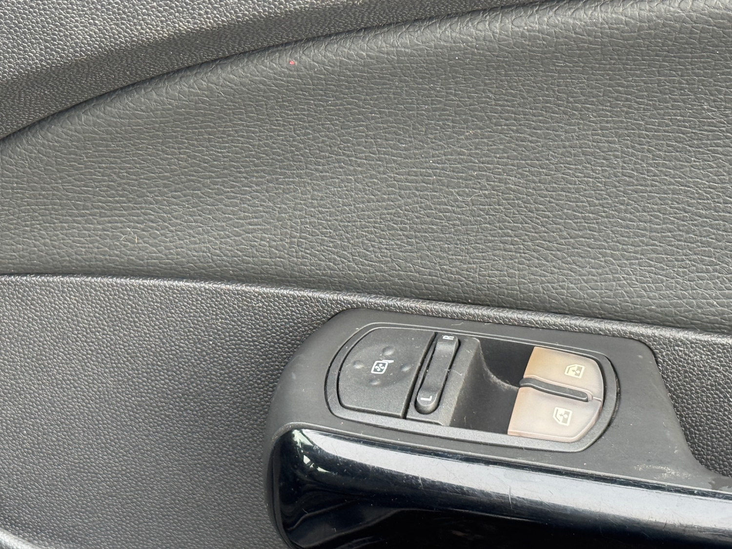 Used Vauxhall Corsa 2008 for sale - 77409936: Photo 13