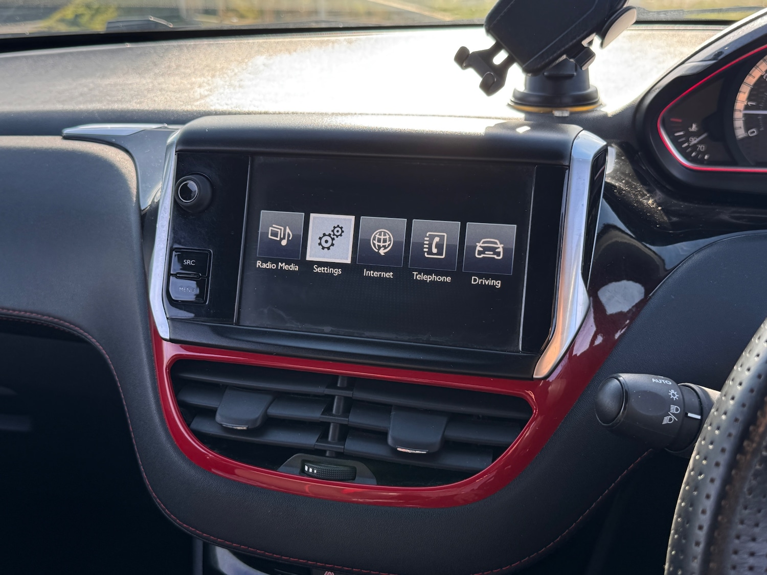 Used Peugeot 208 2014 for sale - 77669185: Photo 18