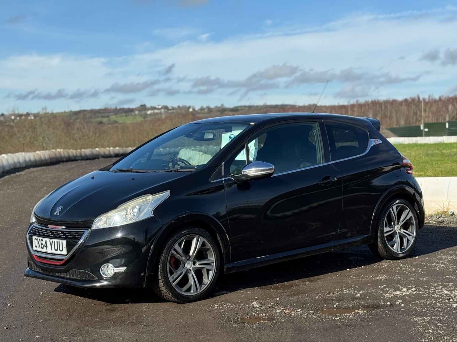 Used Peugeot 208 2014 for sale - 77669185: Photo 3