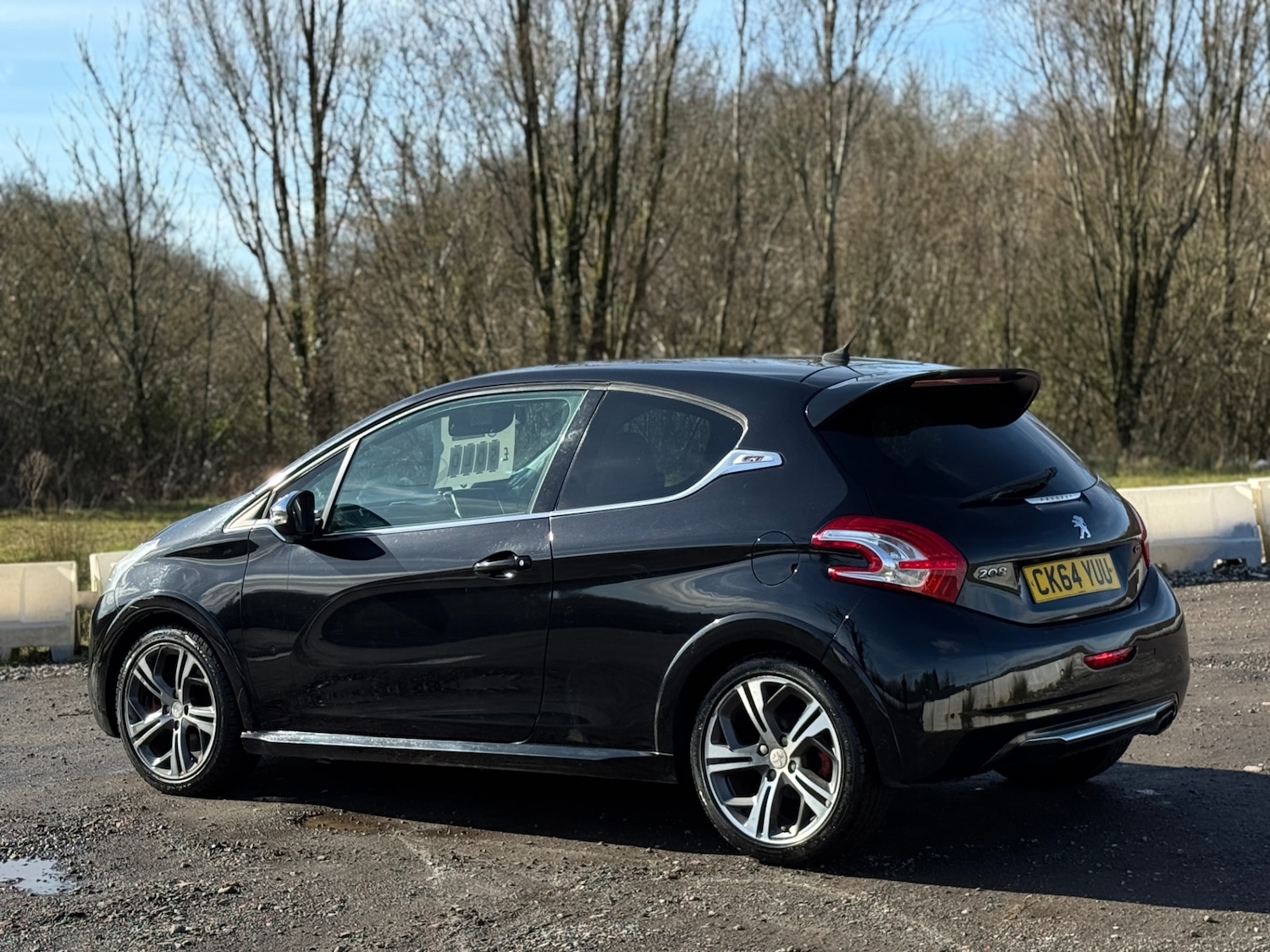 Used Peugeot 208 2014 for sale - 77669185: Photo 4