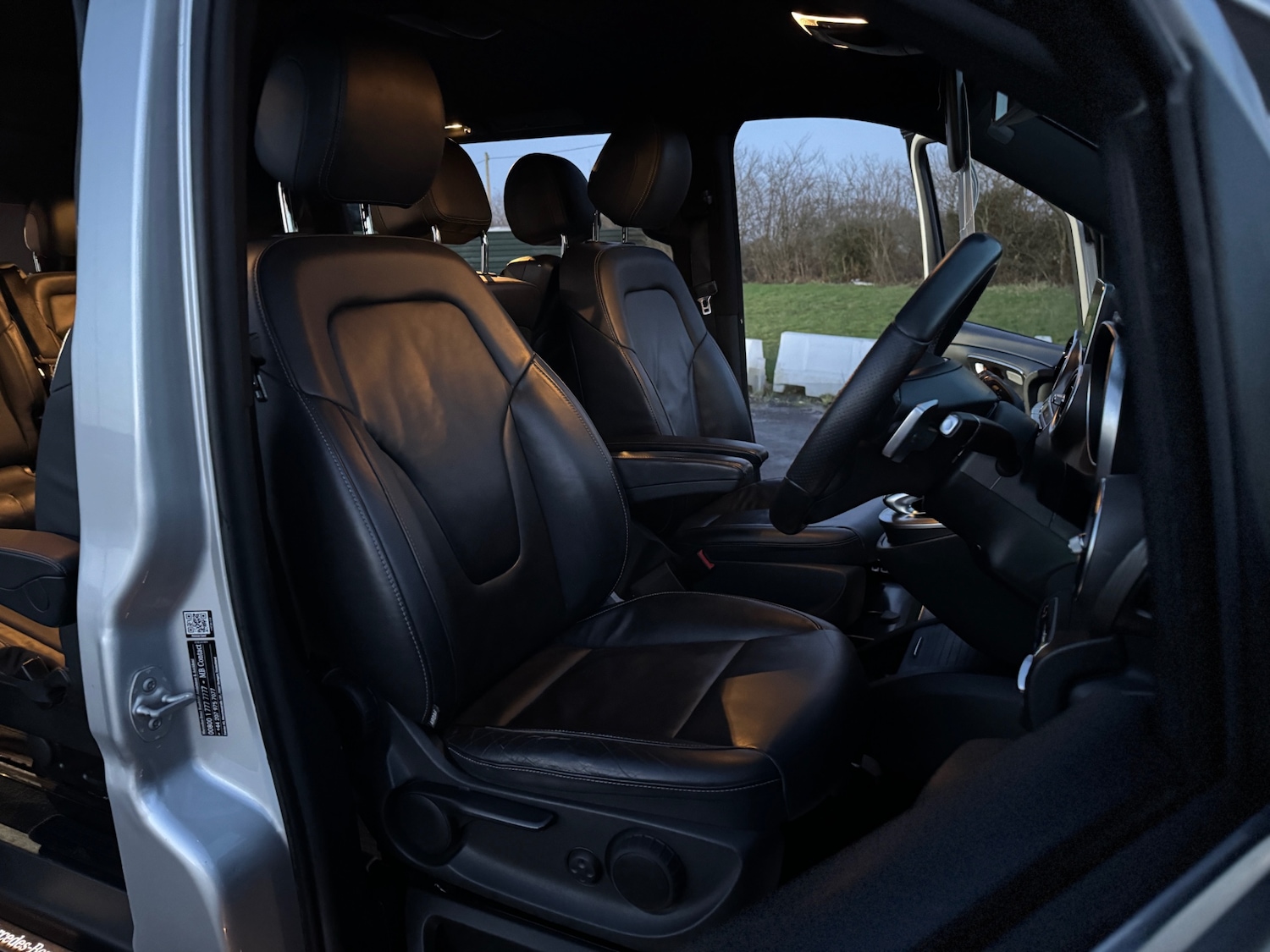 Used Mercedes-Benz V-Class 2016 for sale - 77669201: Photo 8