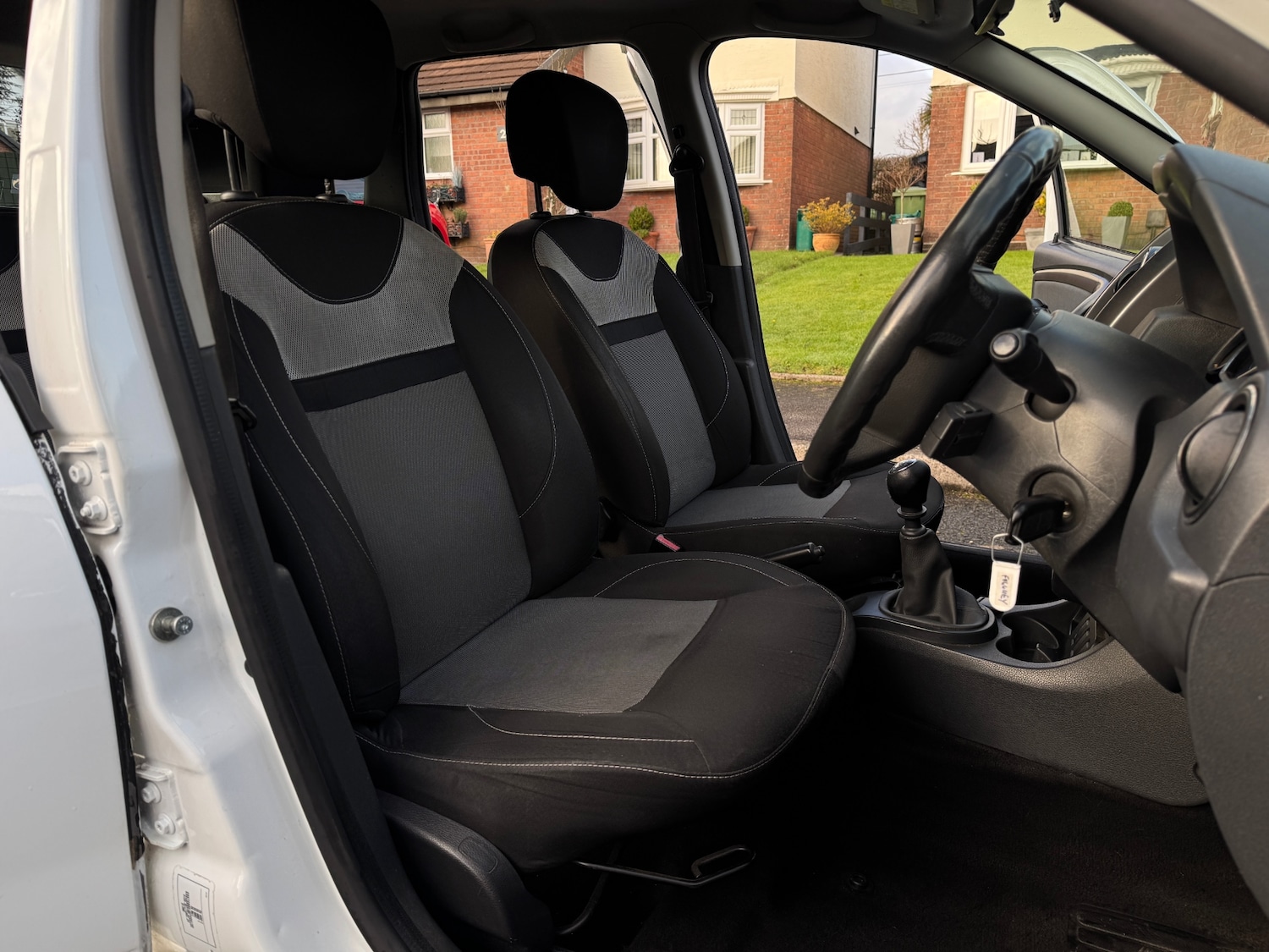 Used Dacia Duster 2017 for sale - 76932126: Photo 10