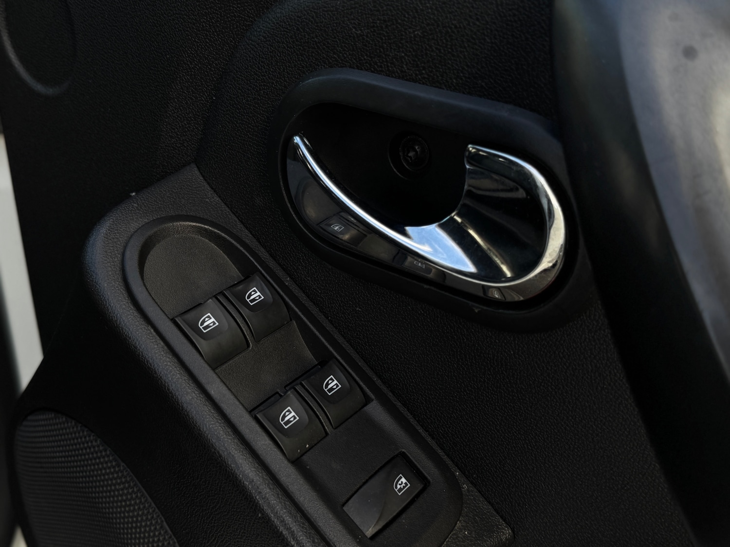 Used Dacia Duster 2017 for sale - 76932126: Photo 19