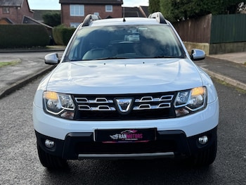 Used Dacia Duster 2017 for sale - 76932126: Photo