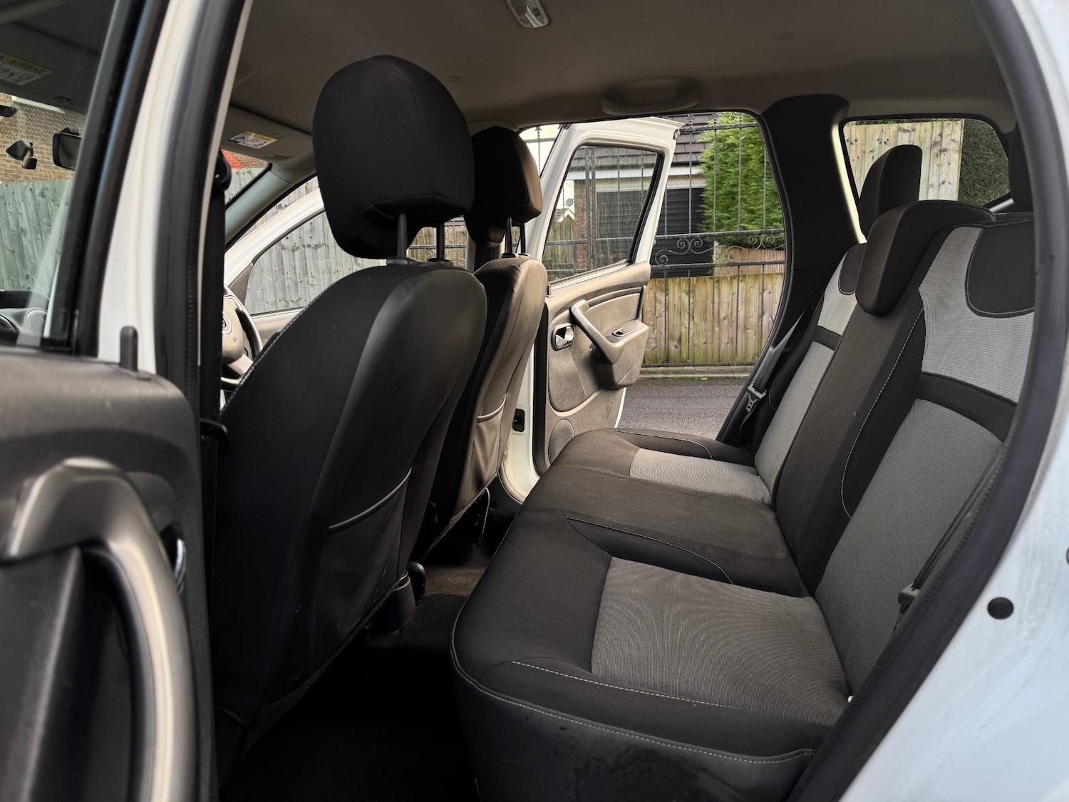 Used Dacia Duster 2017 for sale - 76932126: Photo 9