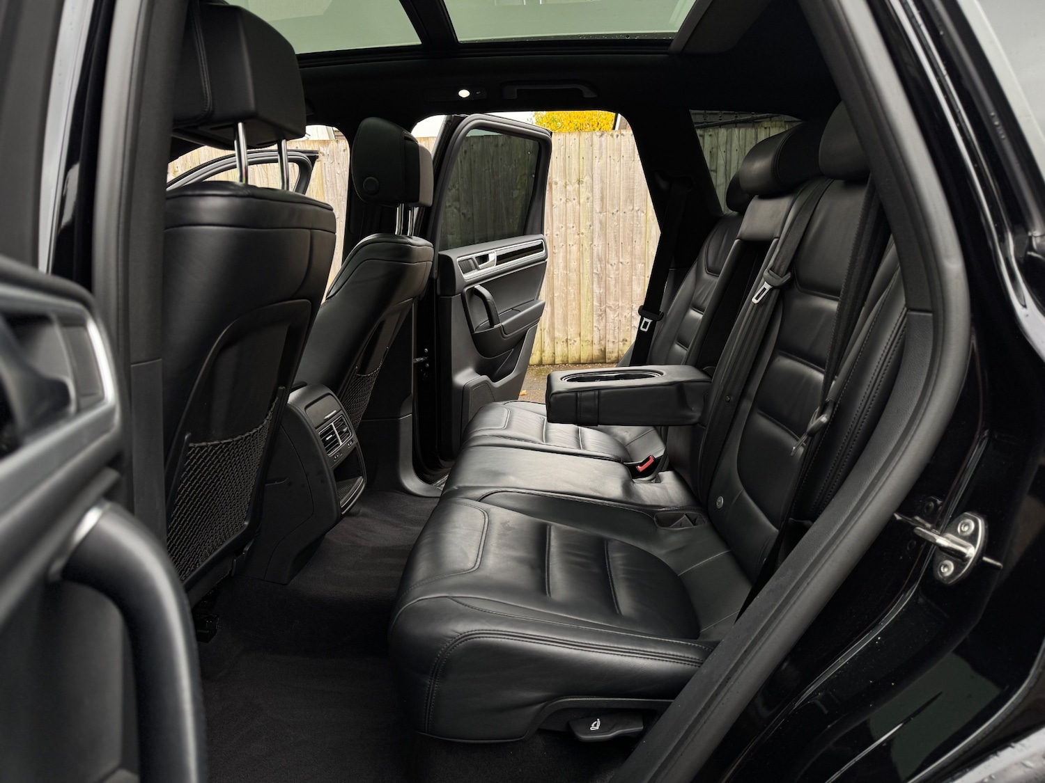 Used Volkswagen Touareg 2015 for sale - 76506225: Photo 11