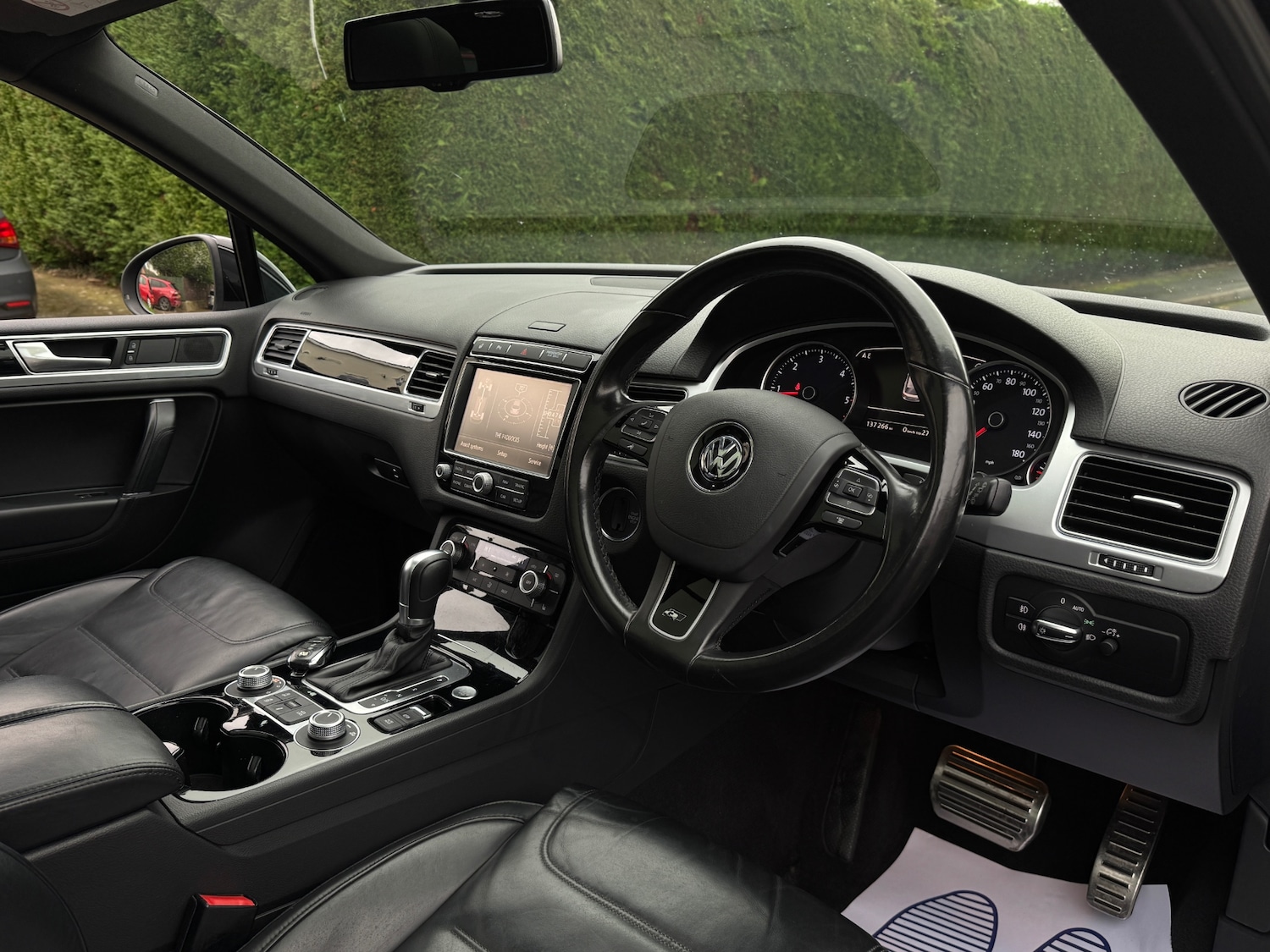 Used Volkswagen Touareg 2015 for sale - 76506225: Photo 24