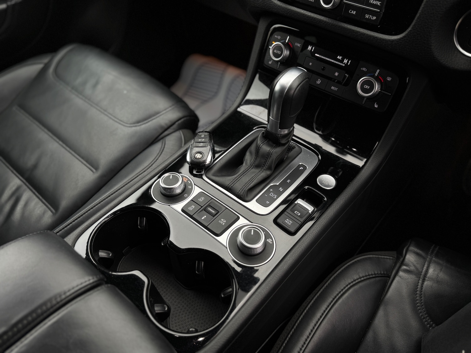 Used Volkswagen Touareg 2015 for sale - 76506225: Photo 25