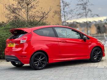 Used Ford Fiesta 2017 for sale - 76941146: Photo