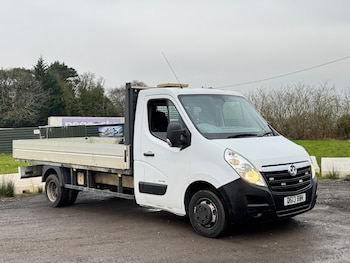 Vauxhall Movano feature image