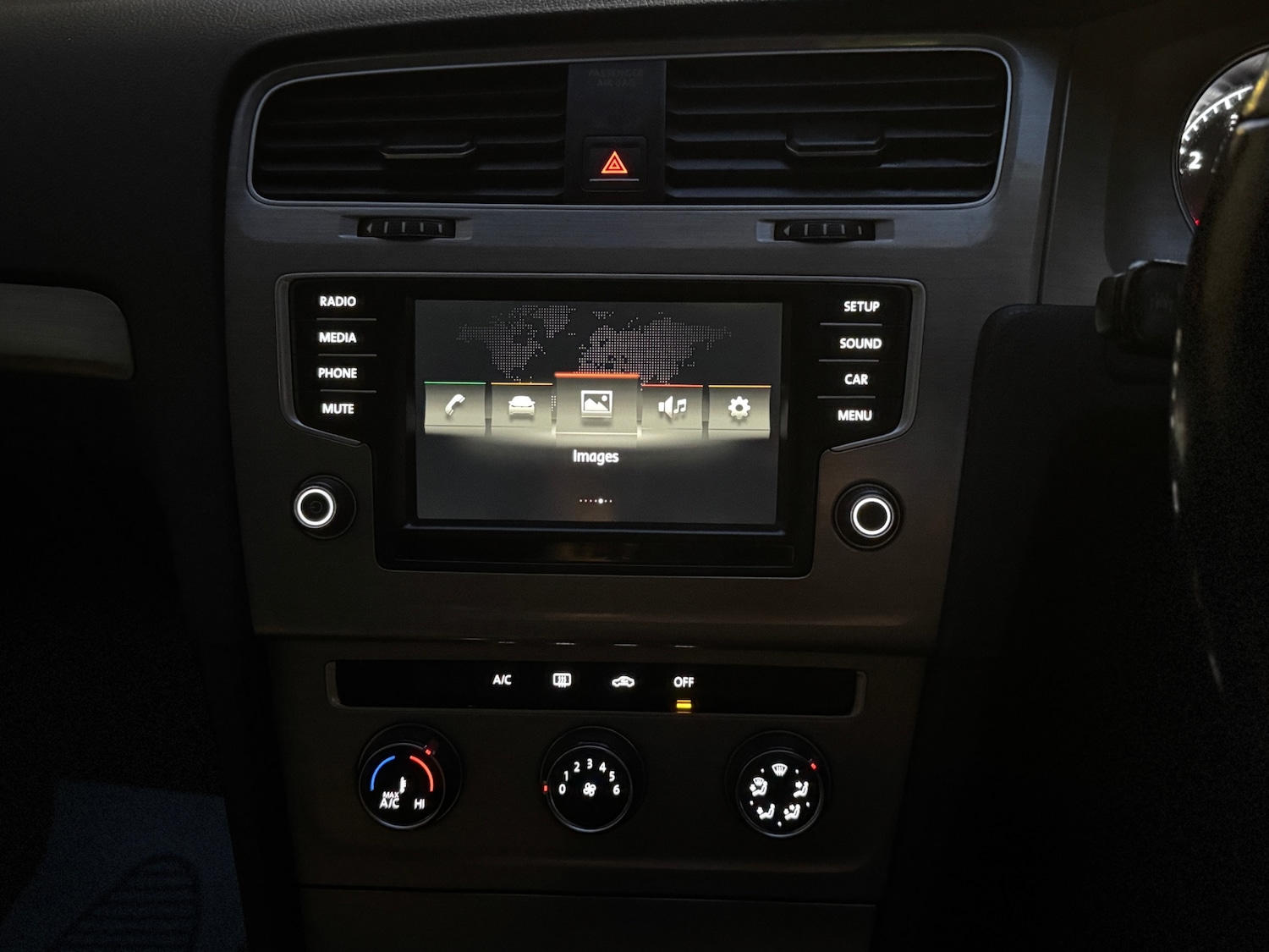 Used Volkswagen Golf 2015 for sale - 77162467: Photo 11