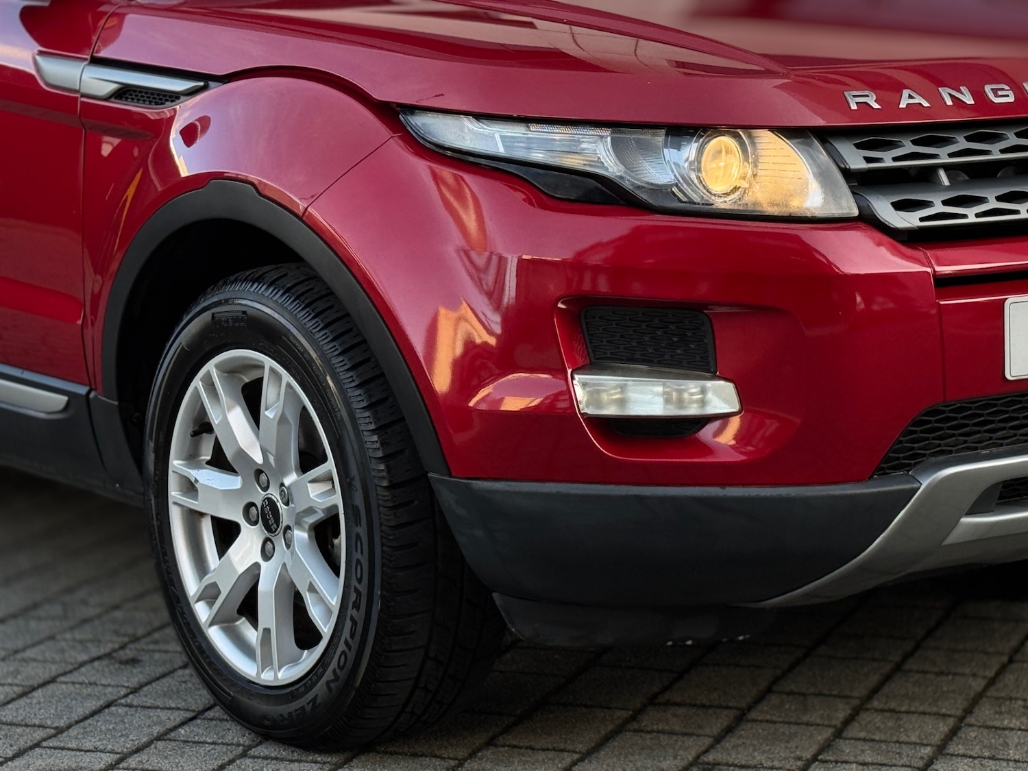 Used Land Rover Range Rover Evoque 2012 for sale - 77303904: Photo 8