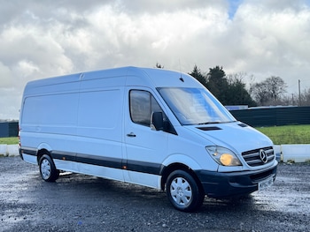 Mercedes-Benz Sprinter feature image