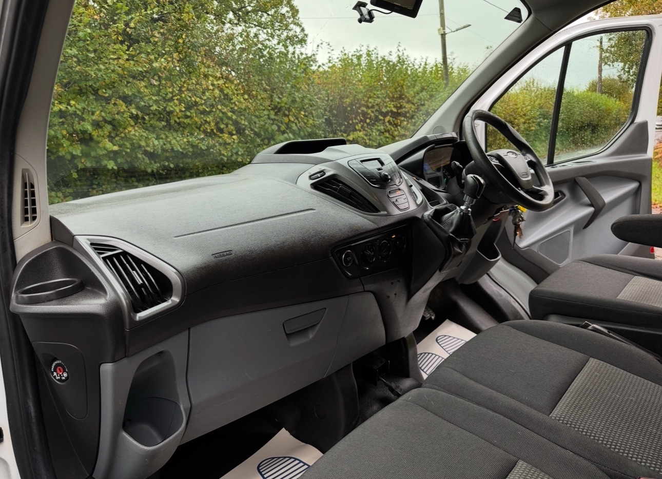 Used Ford Transit Custom 2017 for sale - 76451987: Photo 9