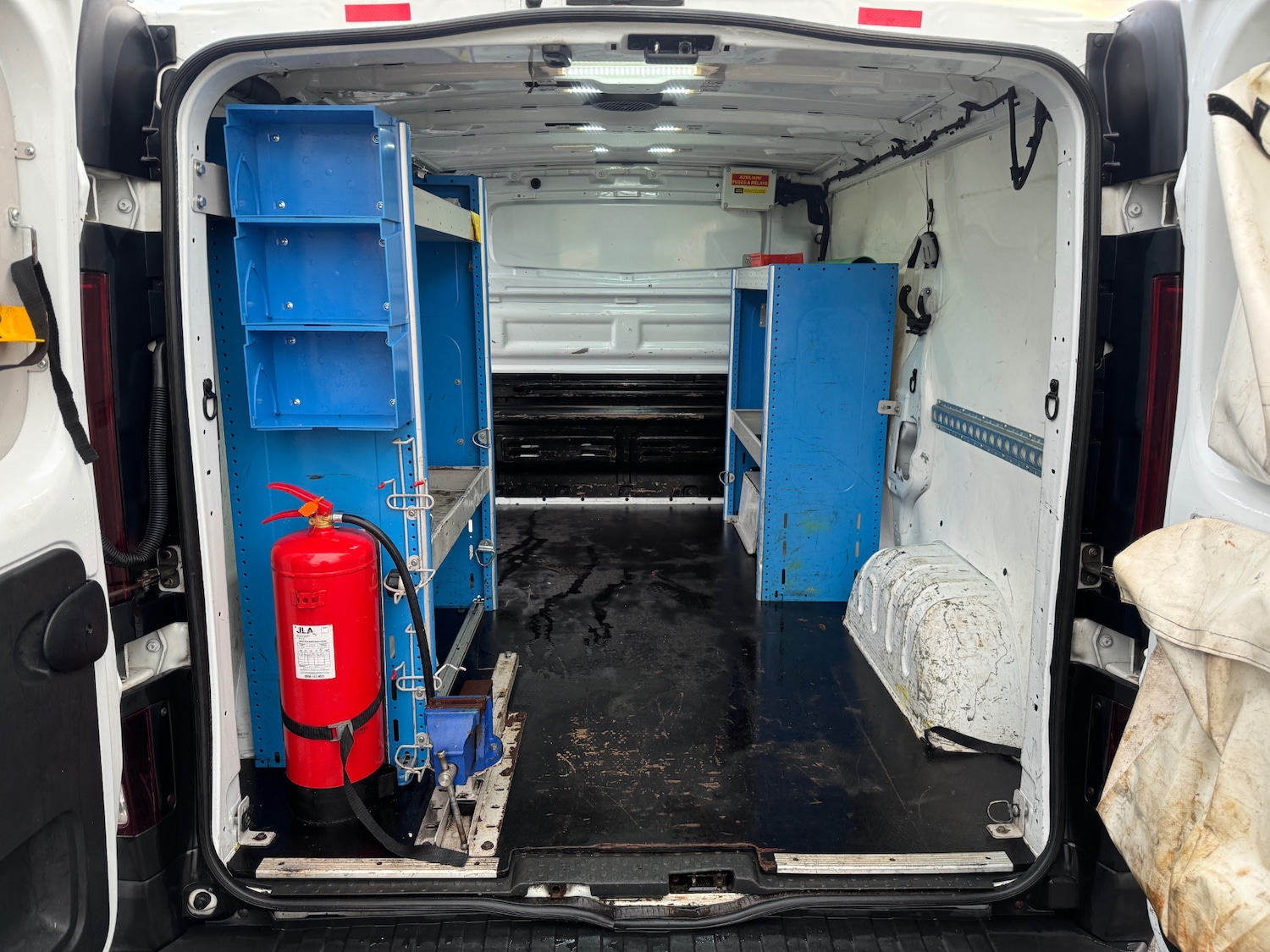 Used Vauxhall Vivaro 2016 for sale - 77409942: Photo 13