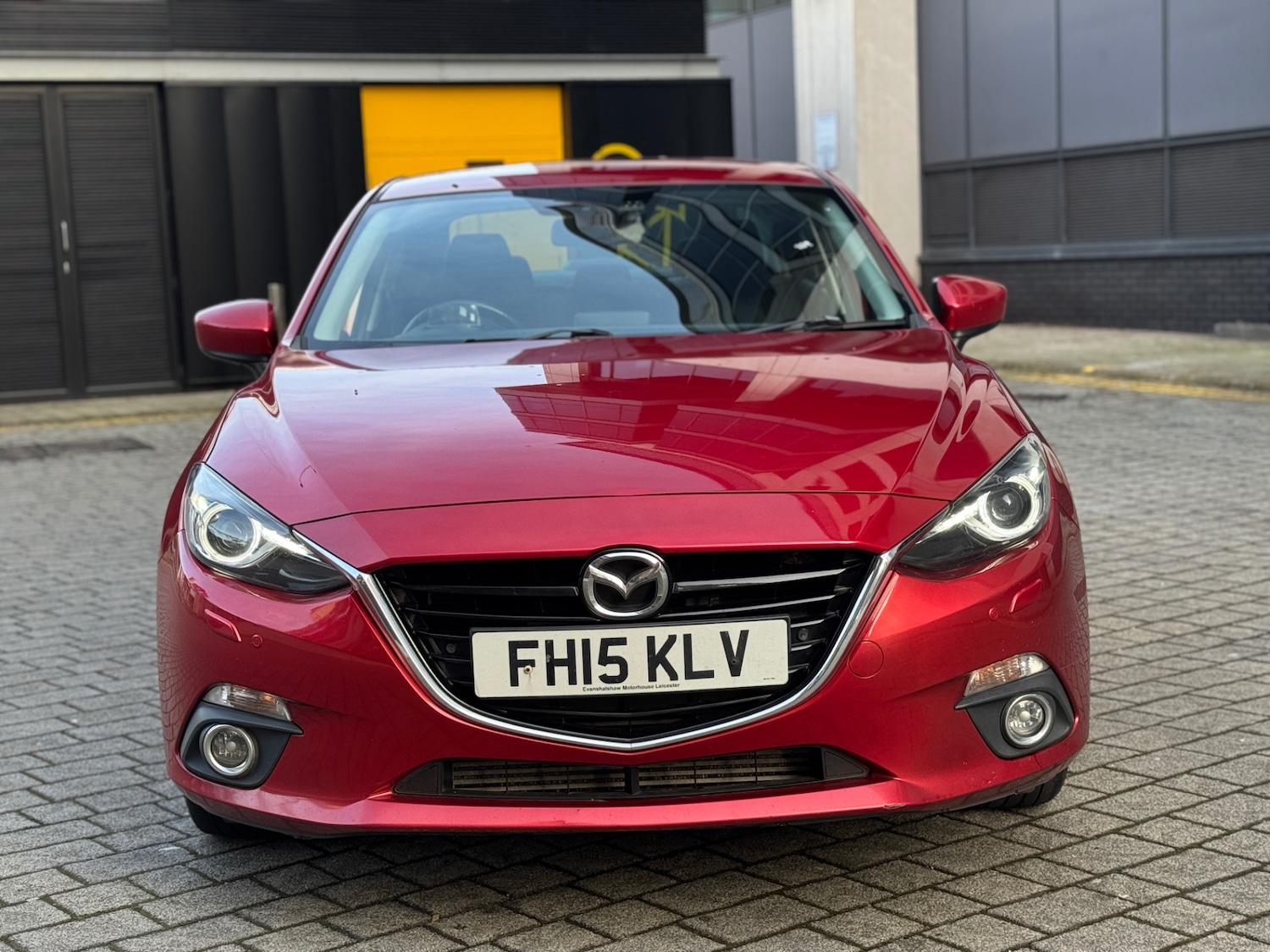 Used Mazda Mazda3 2015 for sale - 77162468: Photo 2