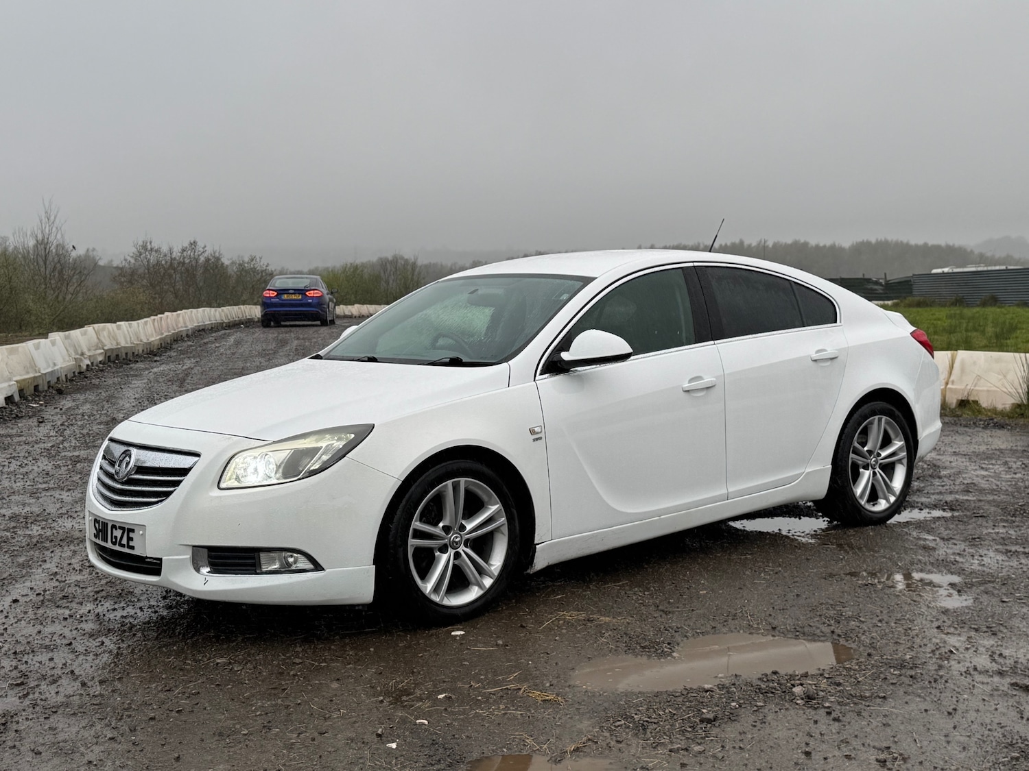 Used Vauxhall Insignia 2011 for sale - 78139356: Photo 3