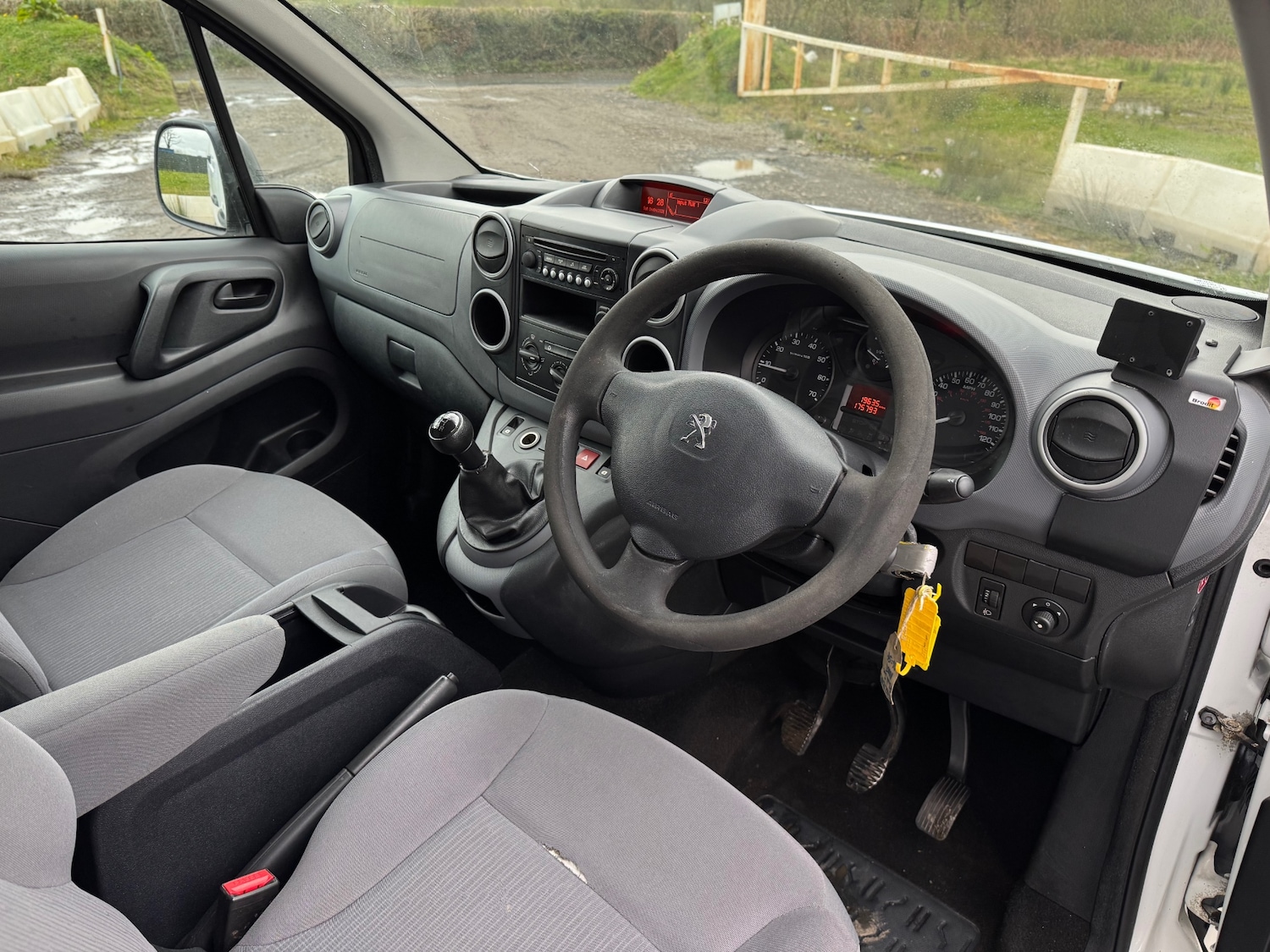 Used Peugeot Partner 2012 for sale - 78139343: Photo 13