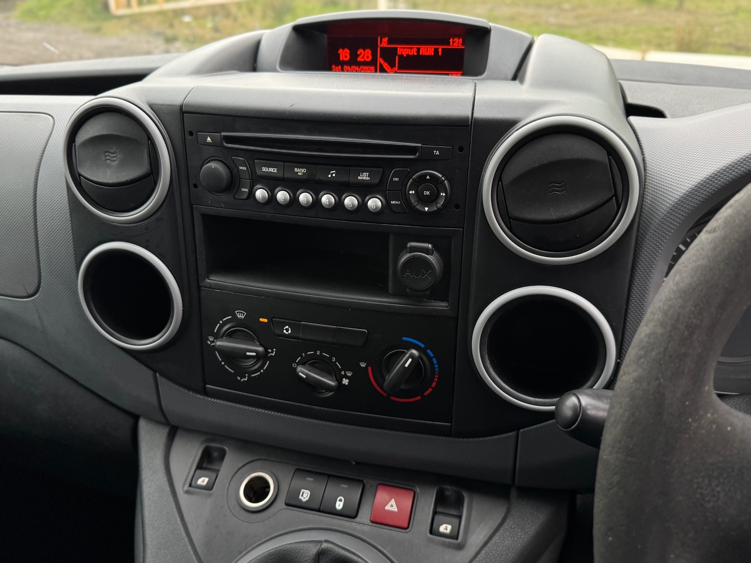 Used Peugeot Partner 2012 for sale - 78139343: Photo 15