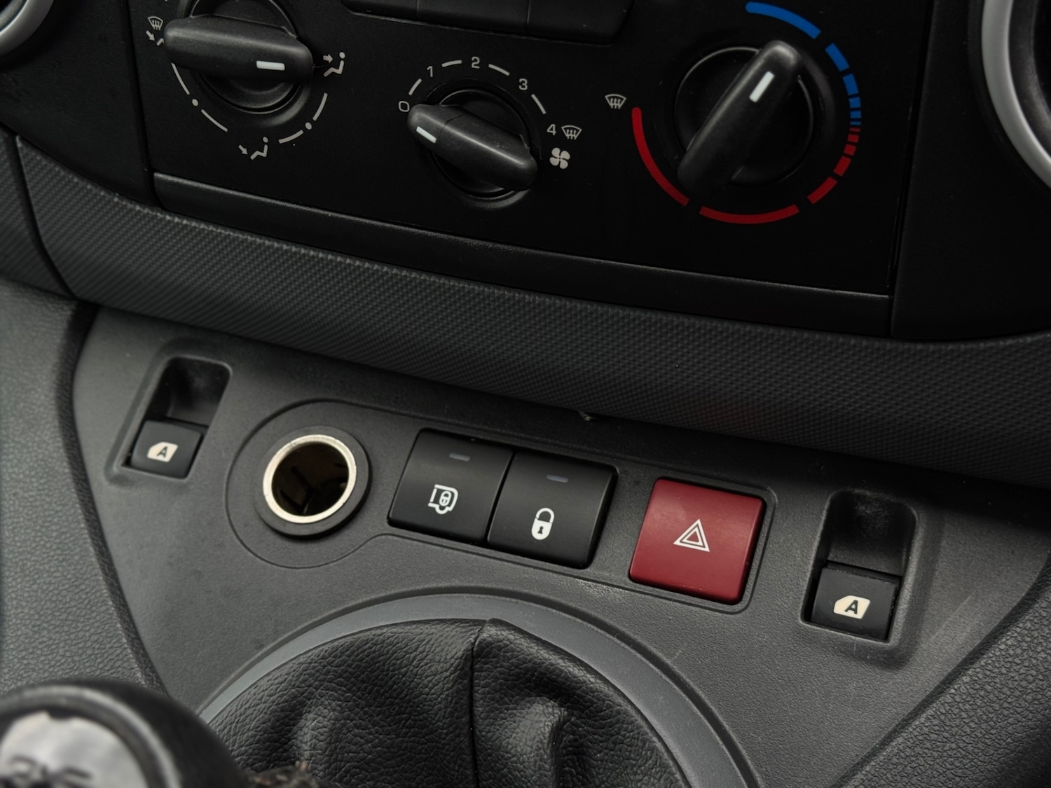 Used Peugeot Partner 2012 for sale - 78139343: Photo 16