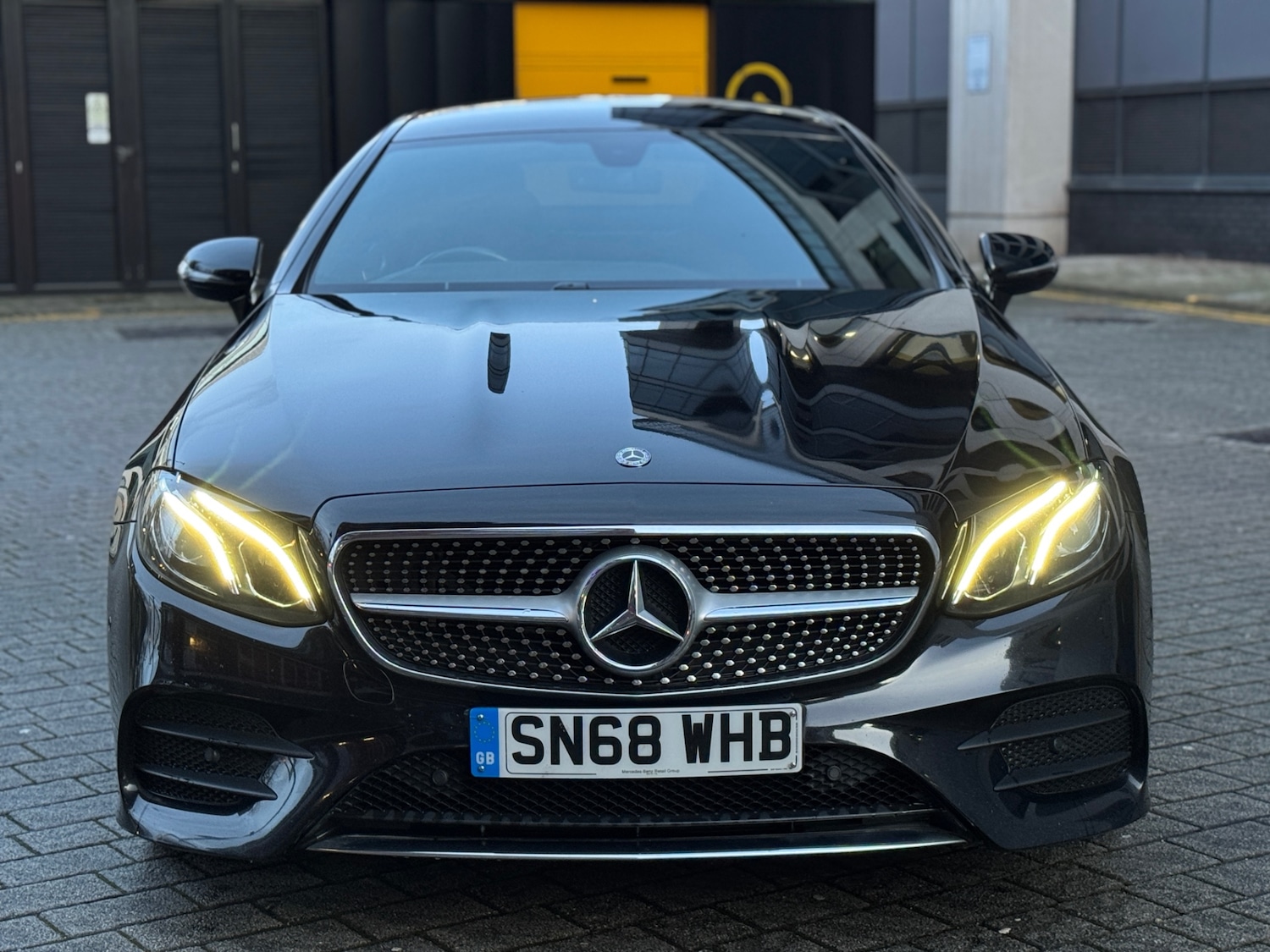 Used Mercedes-Benz E Class 2018 for sale - 77303909: Photo 2
