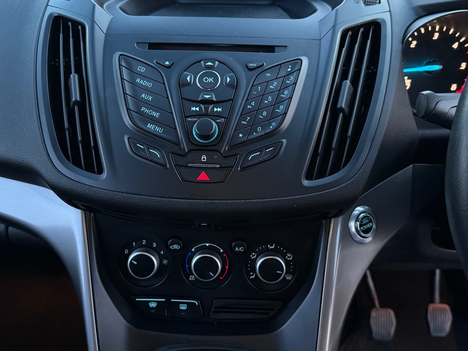 Used Ford Kuga 2013 for sale - 77945803: Photo 11