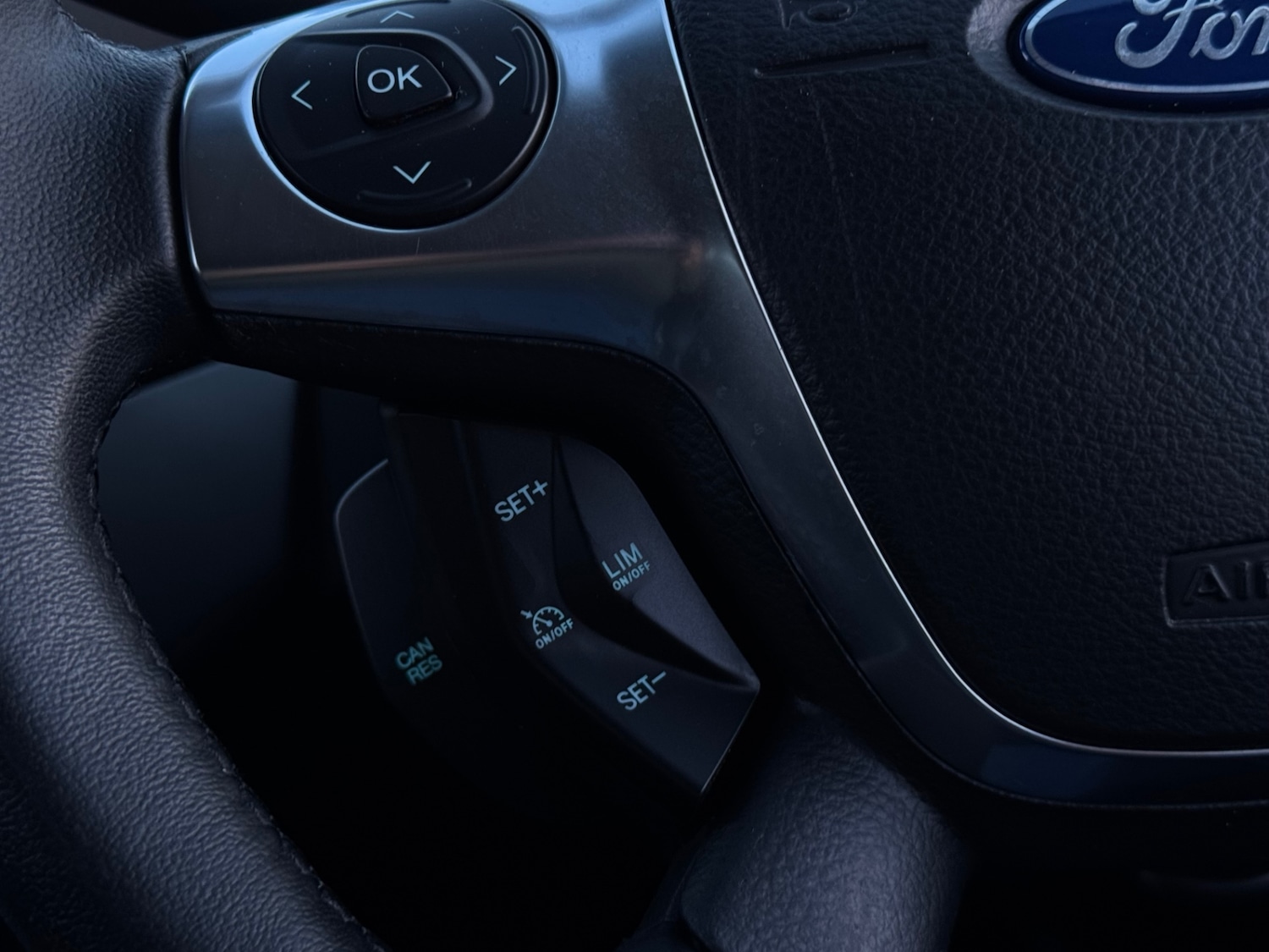 Used Ford Kuga 2013 for sale - 77945803: Photo 17