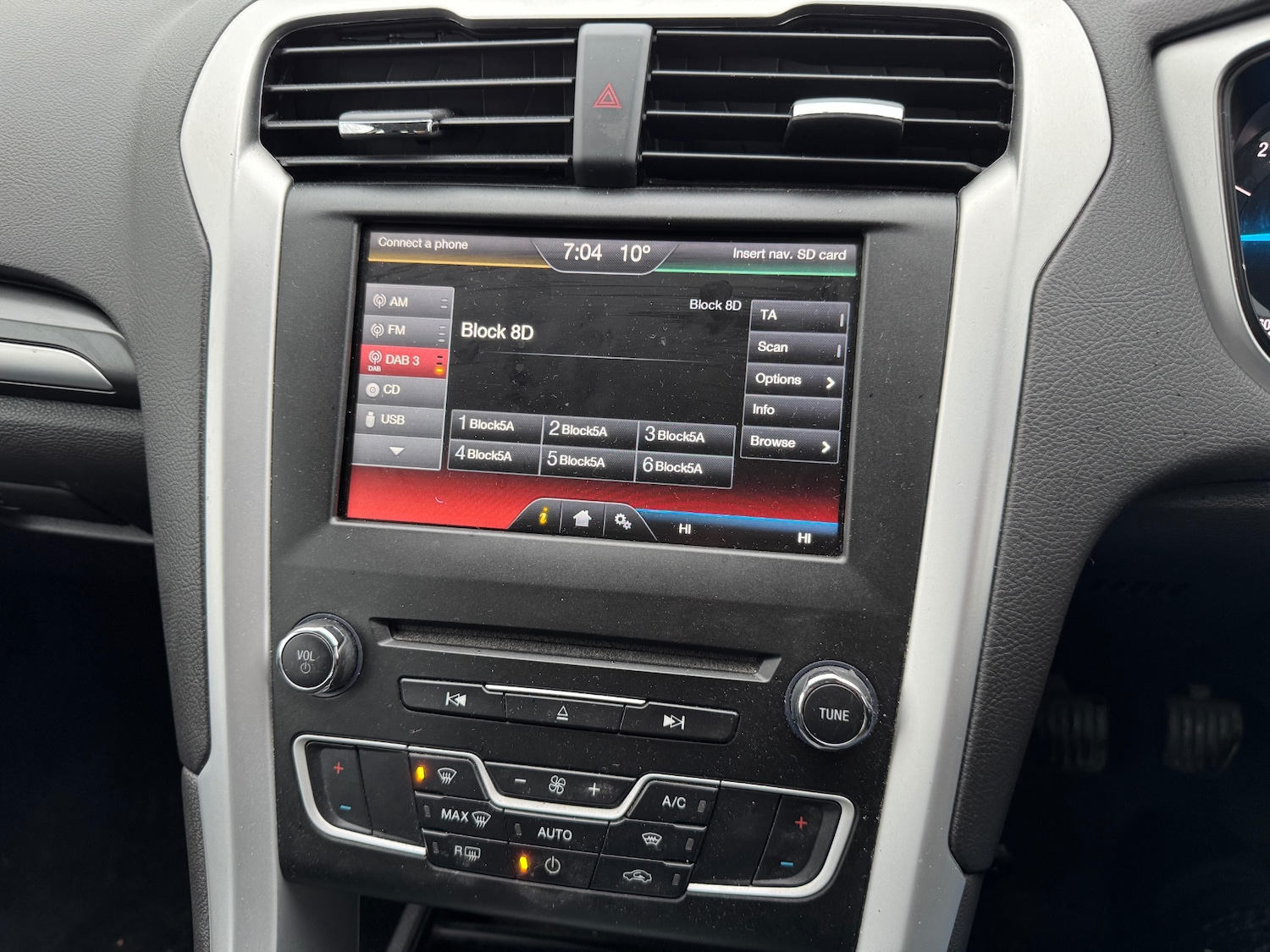 Used Ford Mondeo 2016 for sale - 78120873: Photo 14