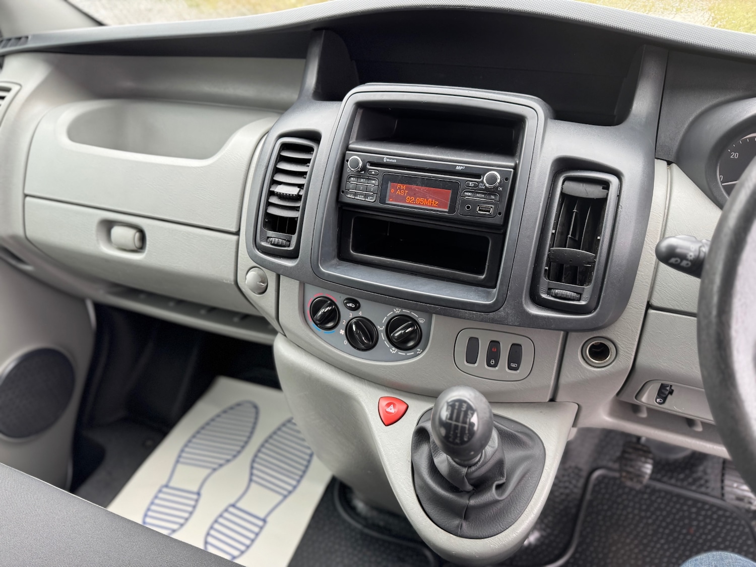 Used Vauxhall Vivaro 2014 for sale - 77898680: Photo 13