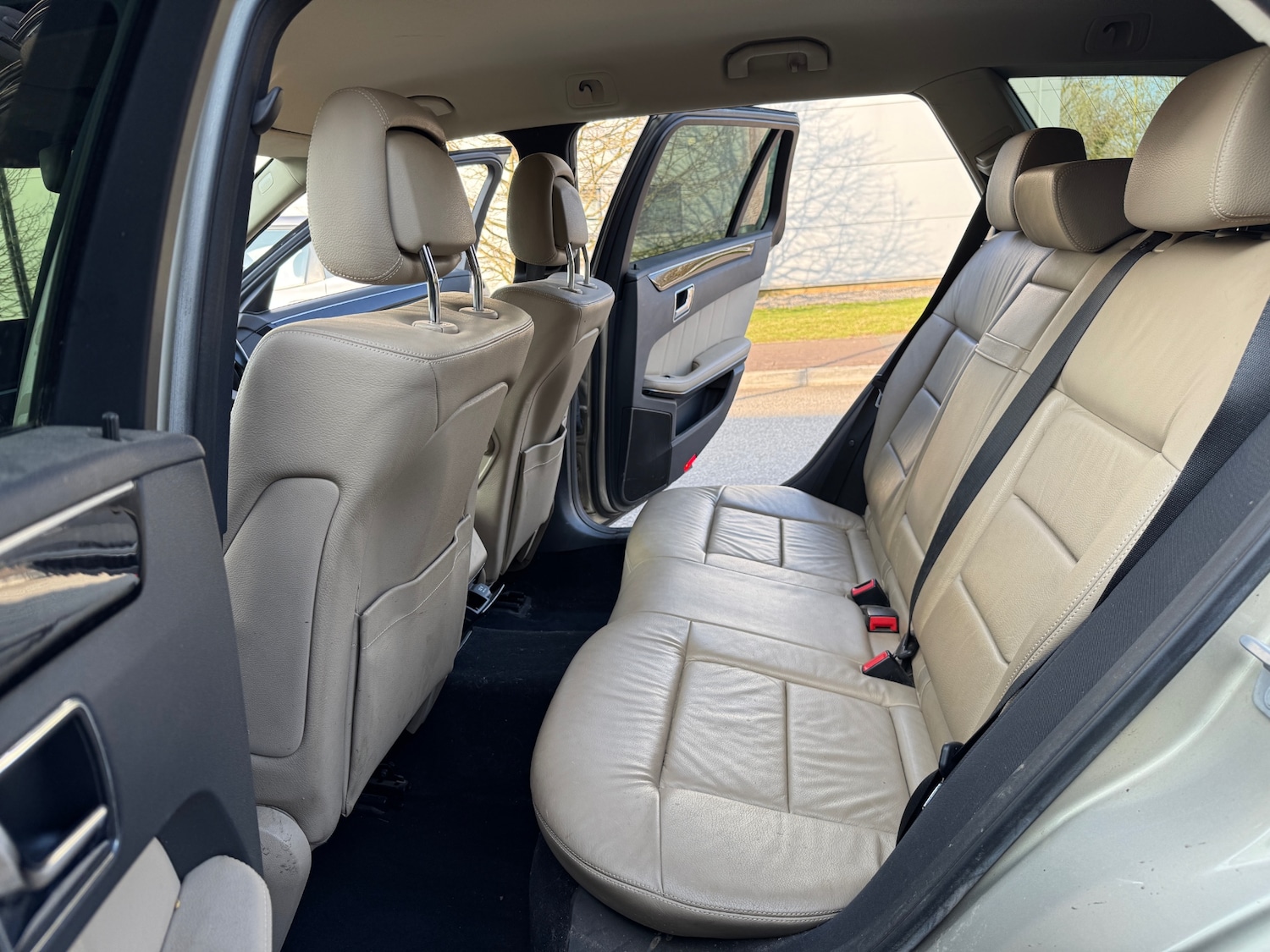 Used Mercedes-Benz E Class 2010 for sale - 77793312: Photo 10