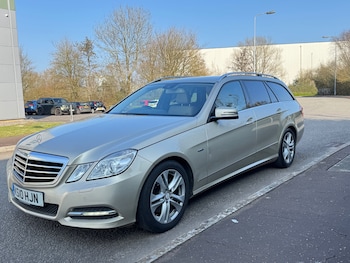 Used Mercedes-Benz E Class 2010 for sale - 77793312: Photo