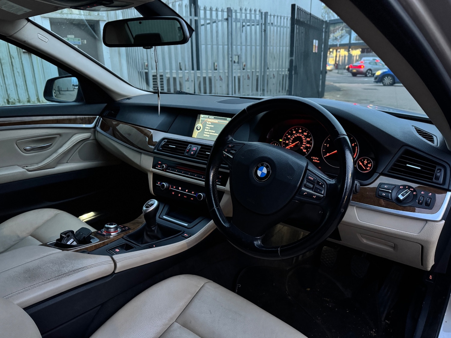 Used BMW 5 Series 2011 for sale - 76570657: Photo 10